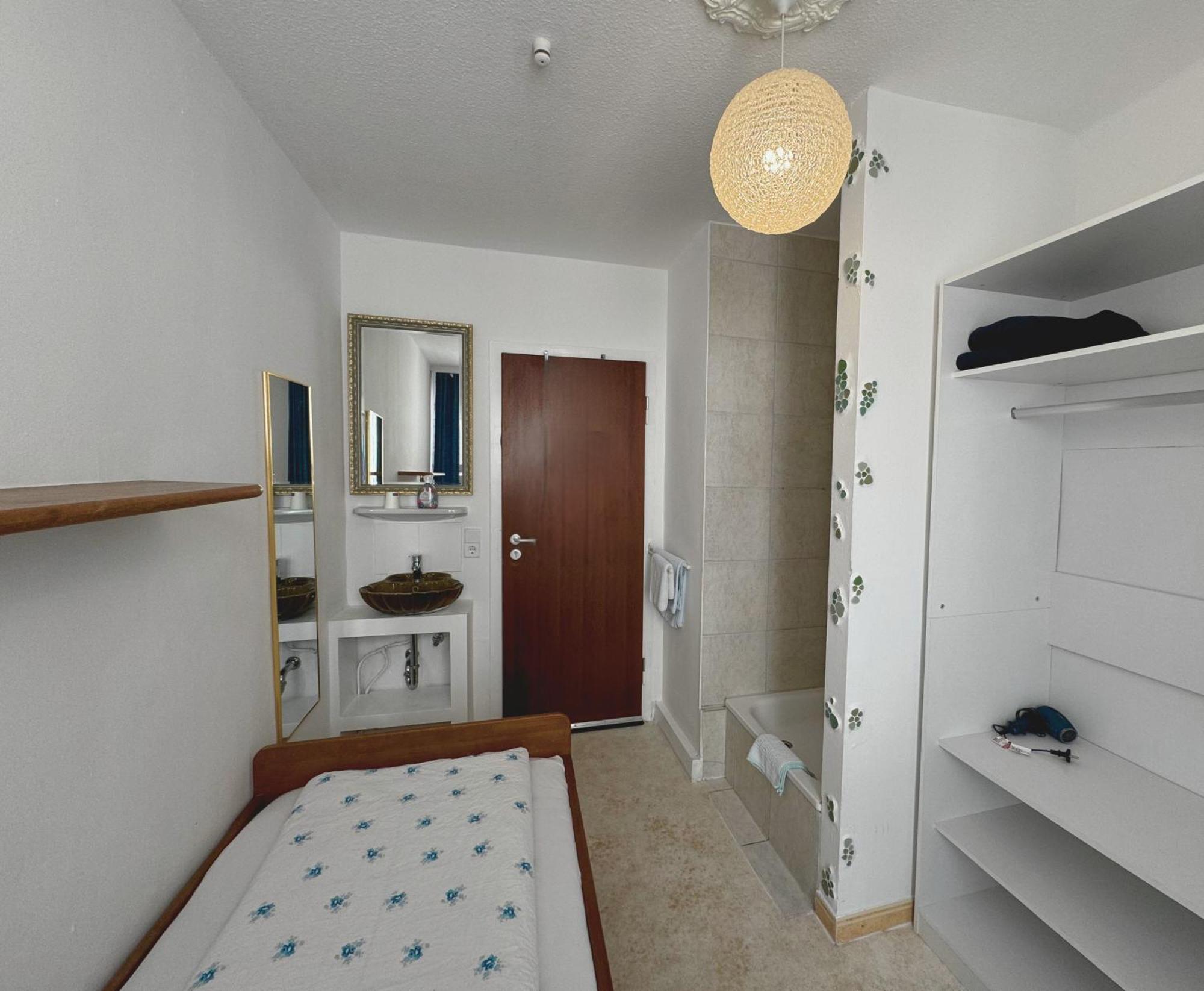Hostel Heinzelmaennchen โคโลญ ภายนอก รูปภาพ