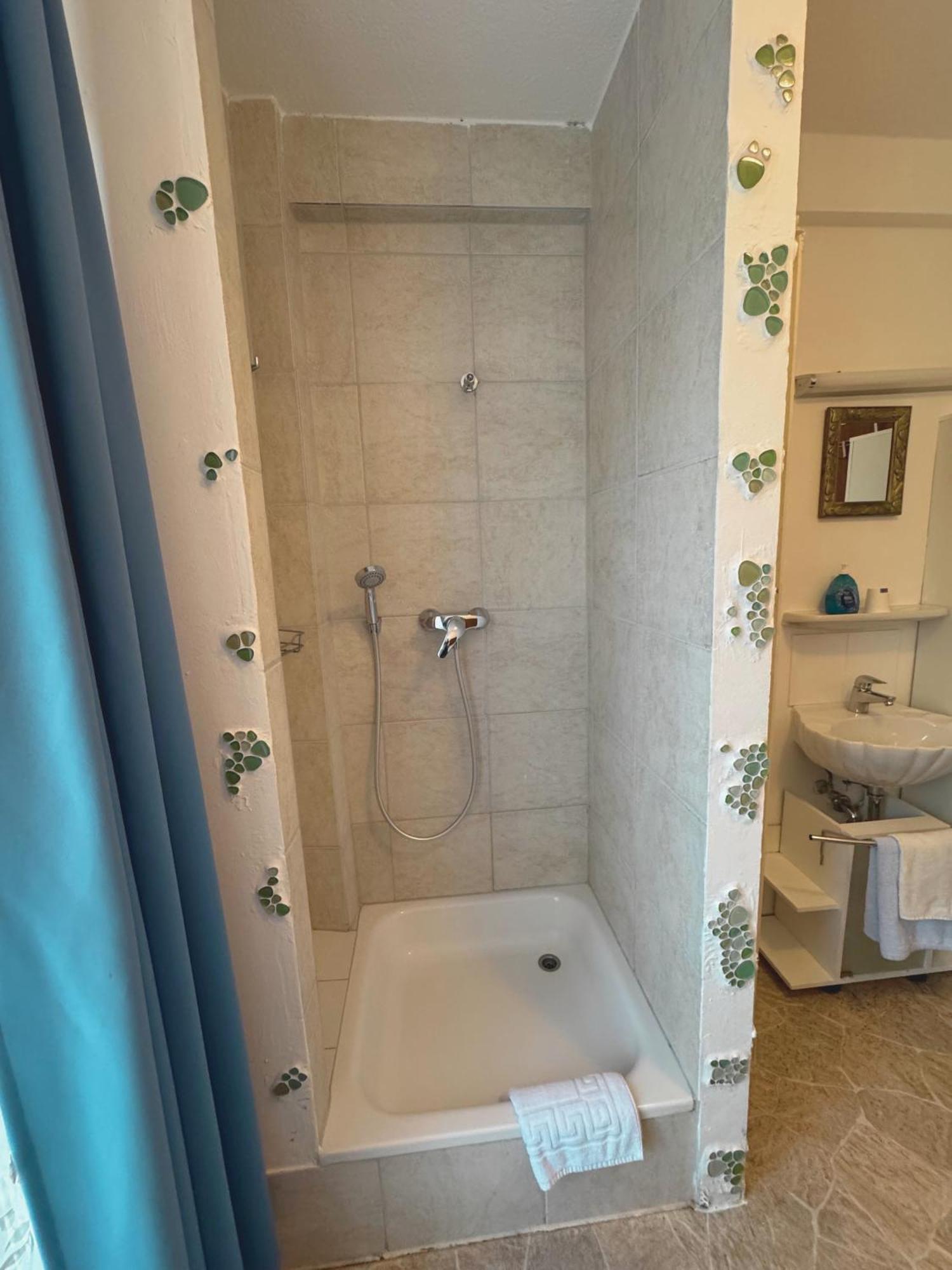 Hostel Heinzelmaennchen โคโลญ ภายนอก รูปภาพ
