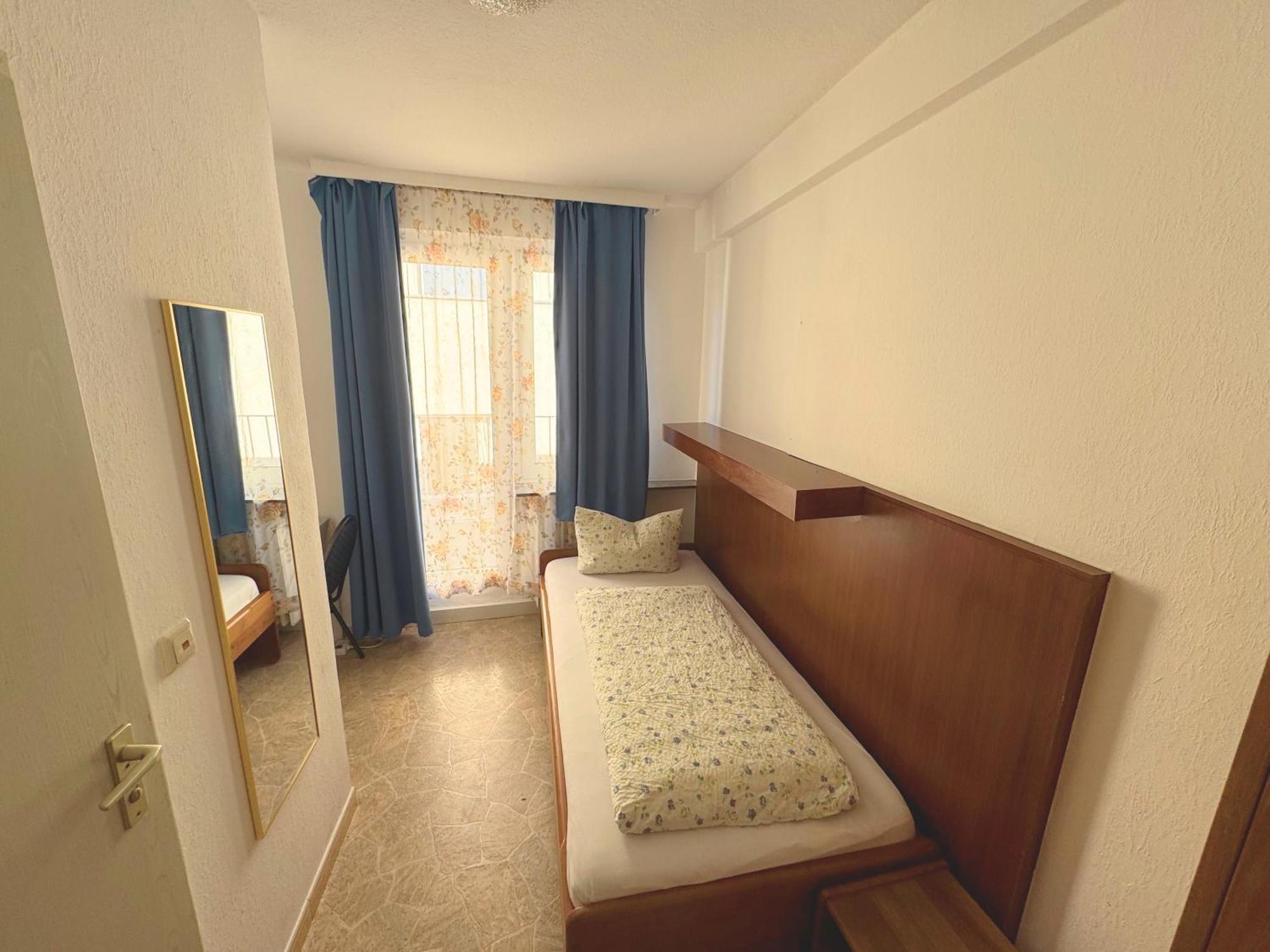 Hostel Heinzelmaennchen โคโลญ ภายนอก รูปภาพ