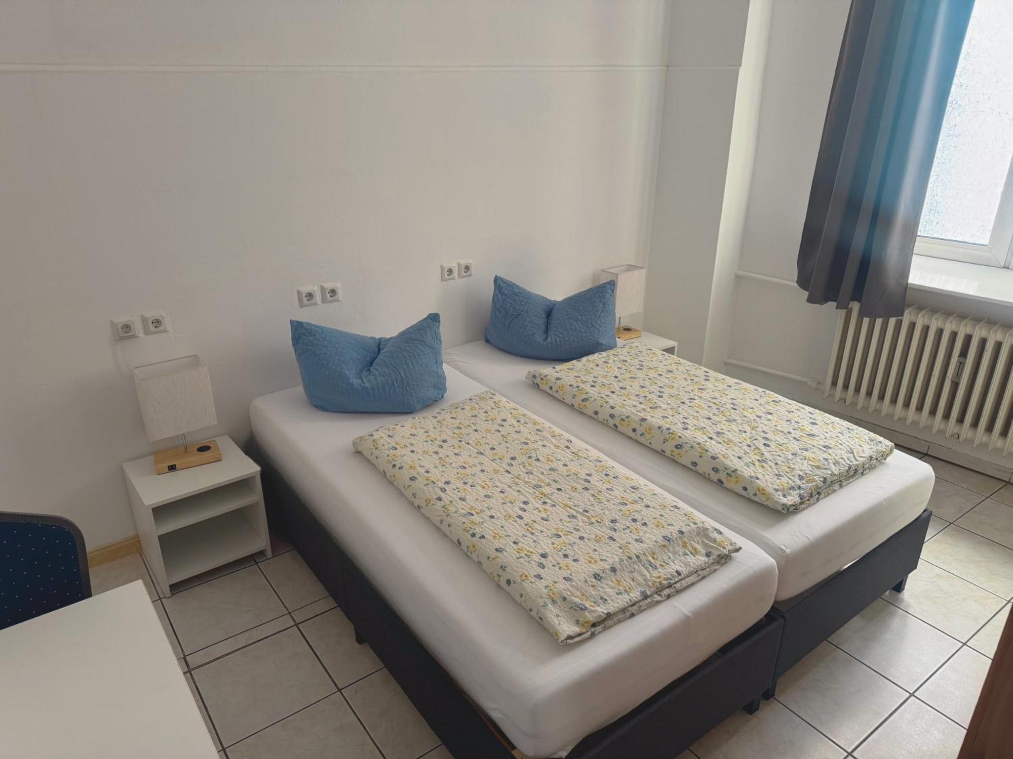 Hostel Heinzelmaennchen โคโลญ ภายนอก รูปภาพ
