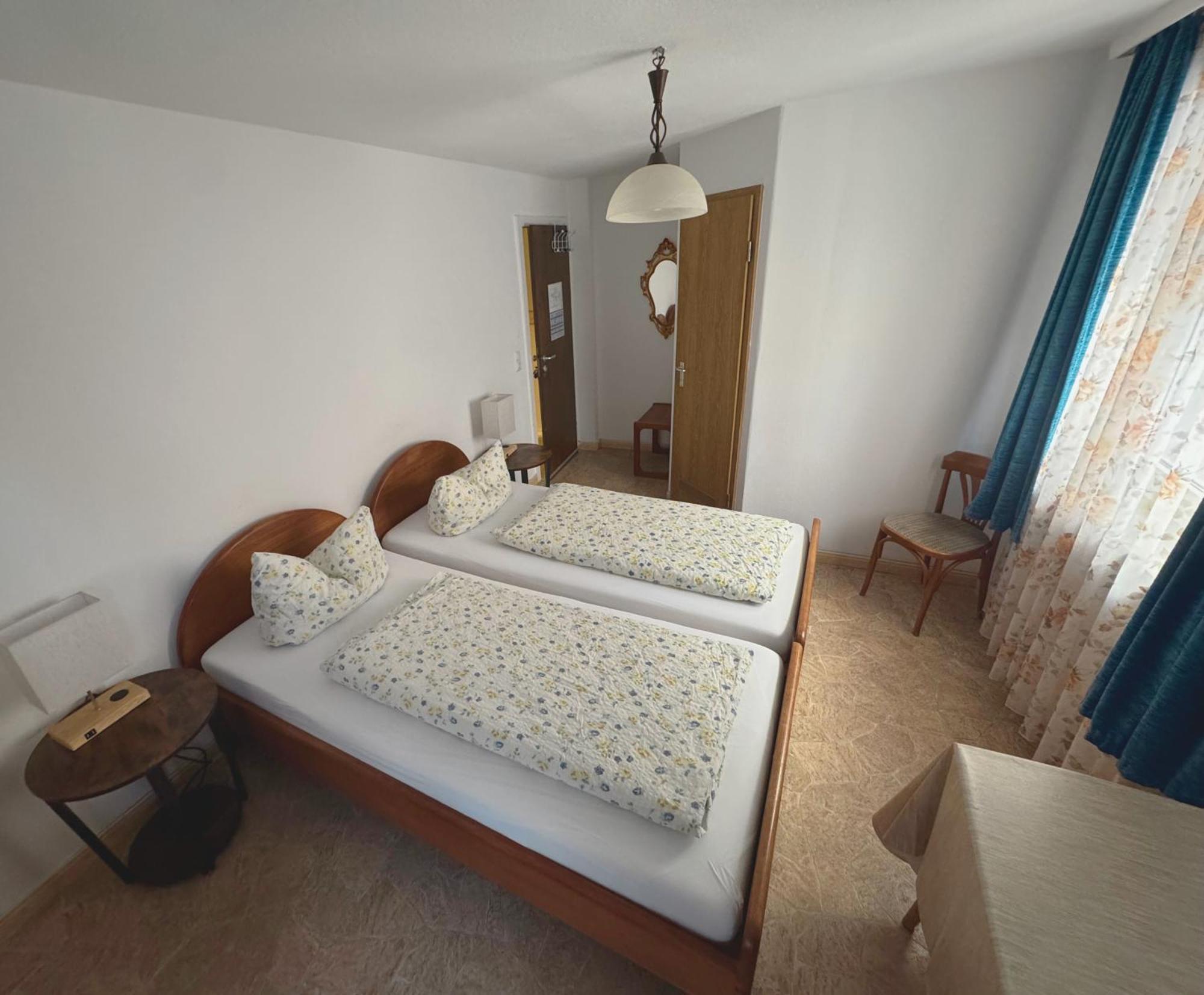 Hostel Heinzelmaennchen โคโลญ ภายนอก รูปภาพ