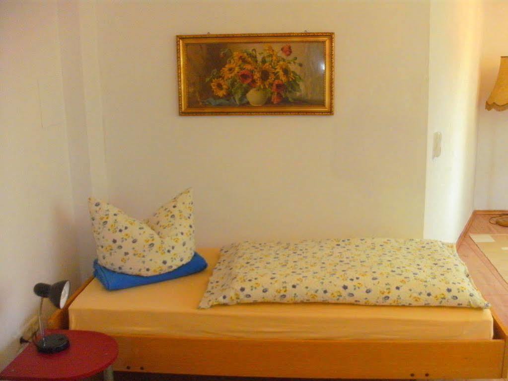 Hostel Heinzelmaennchen โคโลญ ภายนอก รูปภาพ